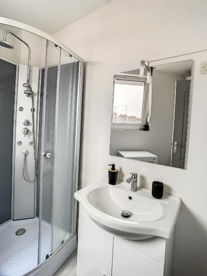 Appart Centre Ville Tout Confort 4Pers Gare Wifi Appartamento Amiens Esterno foto